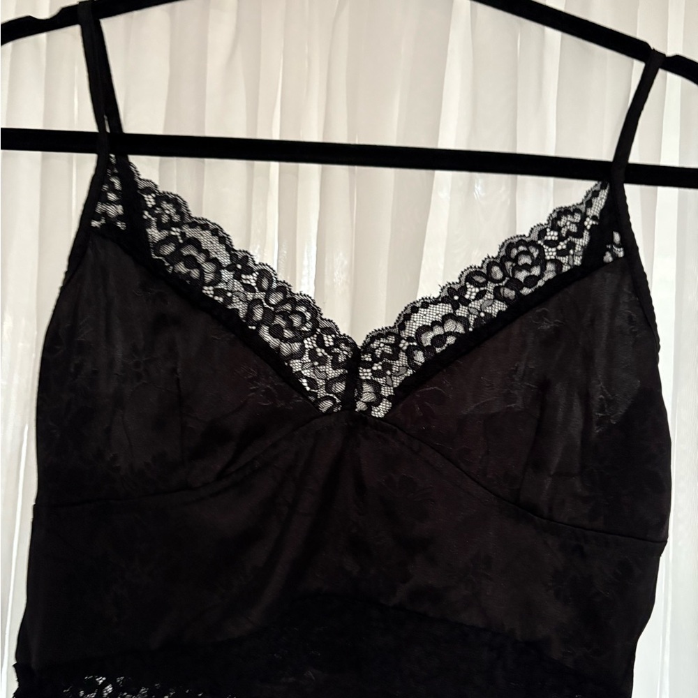 Elegant Black Lace Trim Camisole